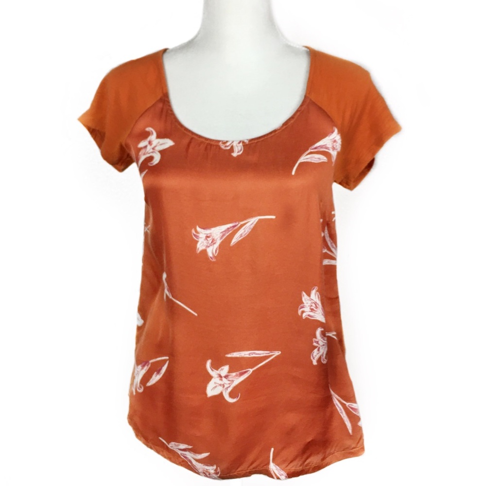 Lucky Brand Orange w/ White Floral Design Top.